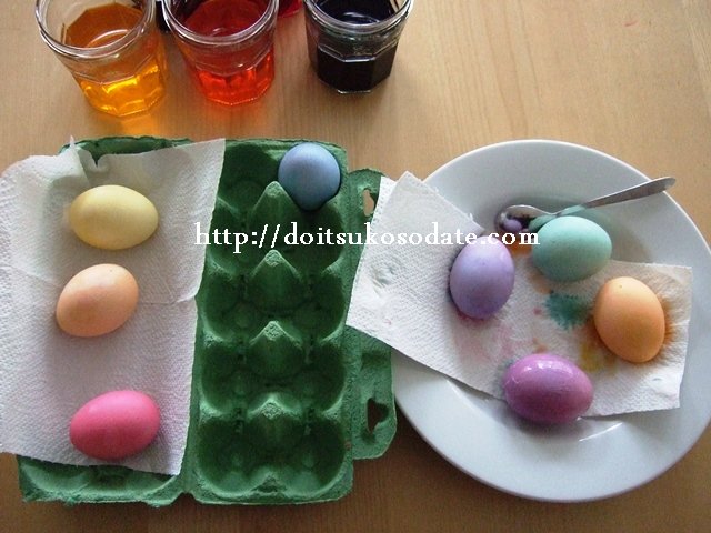 卵の中身の上手な抜き方と 色んなイースターエッグの作り方 ドイツ子育て生活